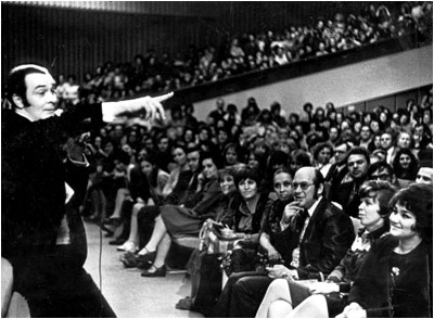 M.Magomaev and the audience