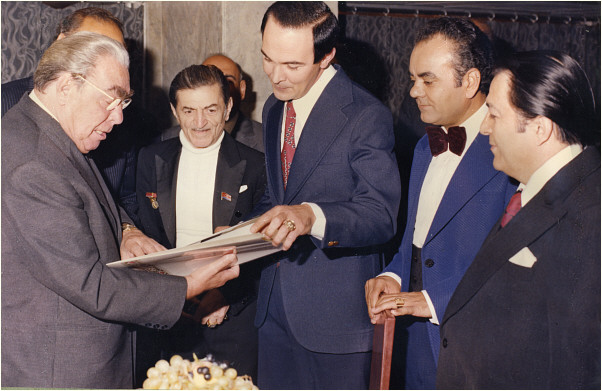 L.Brezhnev, Niyazi, M.Magomaev, L.Imanov, R.Beibutov