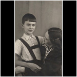 M.Magomaev and his mother (A.Kinzhalova)